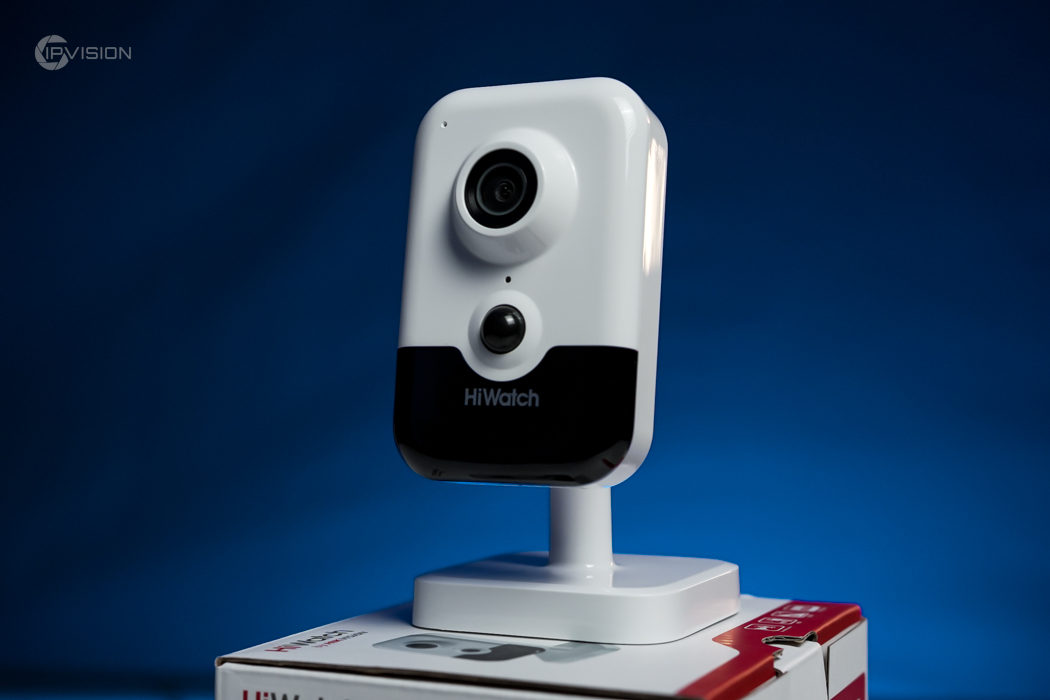 Камера видеонаблюдения с EXIR-подсветкой до 10 м, 2Мп, микрофонм и динамиком