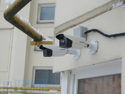 2 ip камеры для обзора придомовой территории